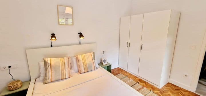 3 bedrooms apartment for rent in Poble Sec, Spain - Image 8