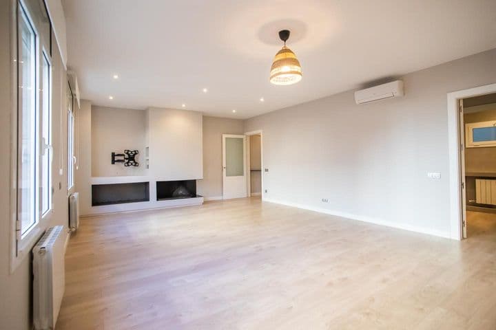 3 bedrooms apartment for rent in Barcelona, Spain - Image 6