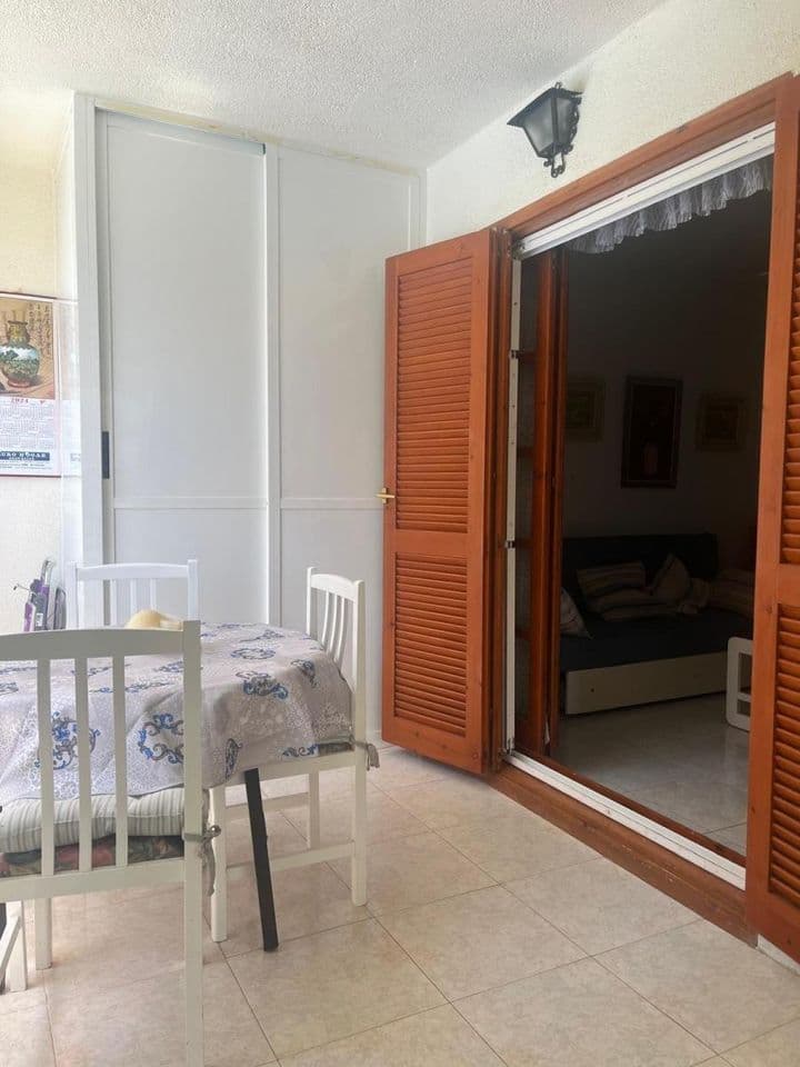 2 bedrooms apartment for rent in Torrevieja, Spain - Image 2