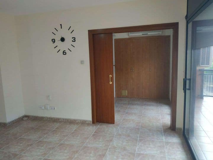 4 bedrooms apartment for rent in Reus, Spain - Image 6