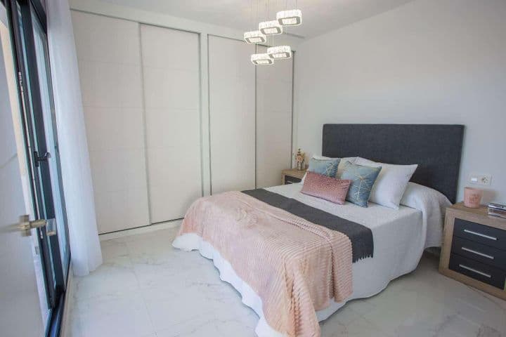 3 bedrooms house for sale in La Mata, Spain - Image 9