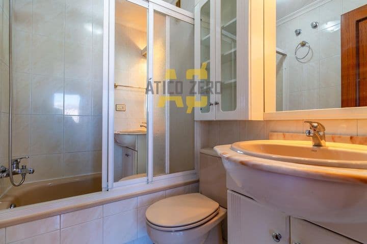 3 bedrooms apartment for rent in Vigo, Spain - Image 6