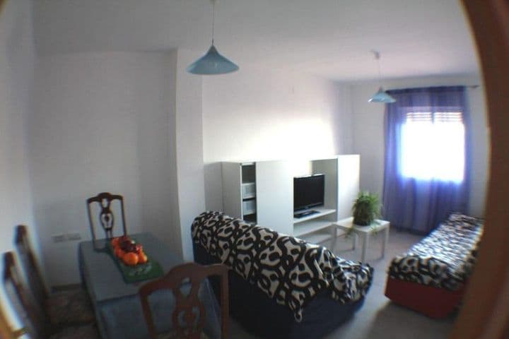 2 bedrooms apartment for rent in Vega de Granada, Spain - Image 2