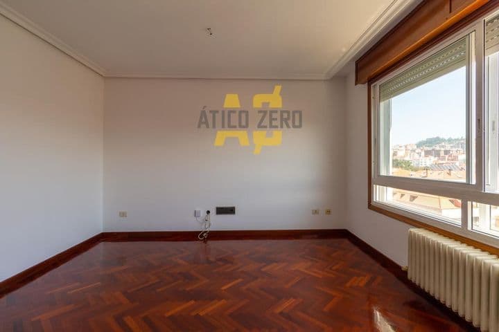 3 bedrooms apartment for rent in Vigo, Spain - Image 12