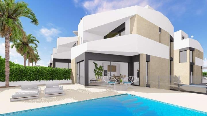 3 bedrooms house for sale in Centro, Spain - Image 2