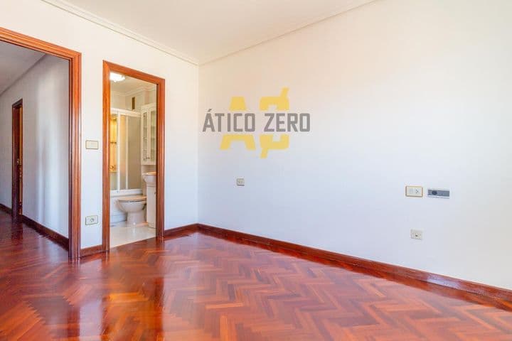 3 bedrooms apartment for rent in Vigo, Spain - Image 5