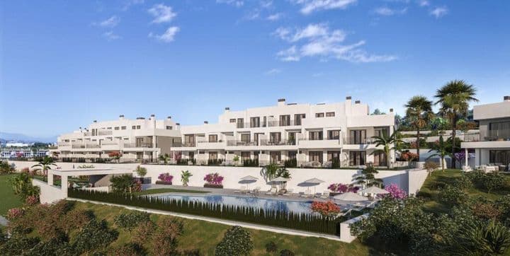 3 bedrooms apartment for sale in La Alcaidesa, Spain - Image 2