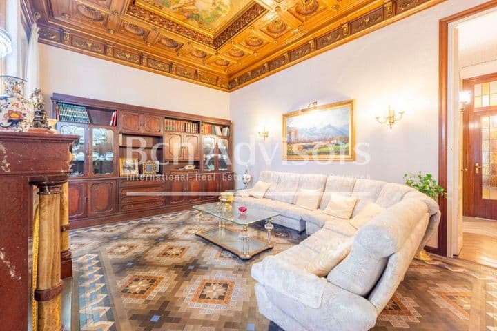 5 bedrooms apartment for sale in Sants-Montjuic, Spain - Image 11