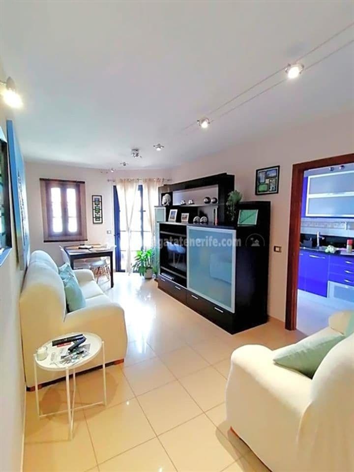 2 bedrooms apartment for sale in Costa del Silencio, Spain - Image 3