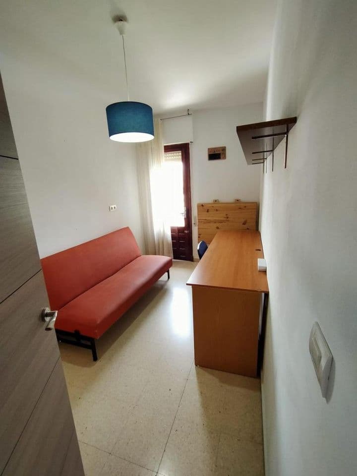 3 bedrooms apartment for rent in Granada, Spain - Image 9