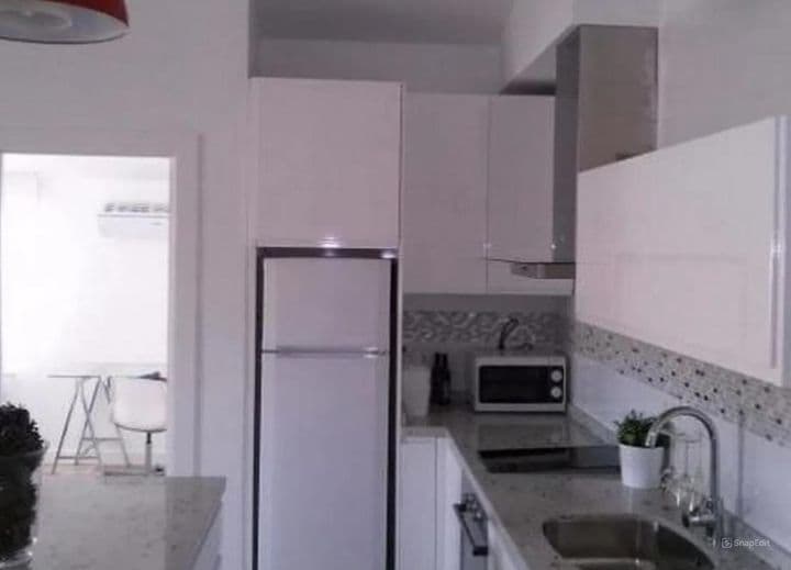 1 bedroom apartment for rent in Beiro, Spain - Image 7