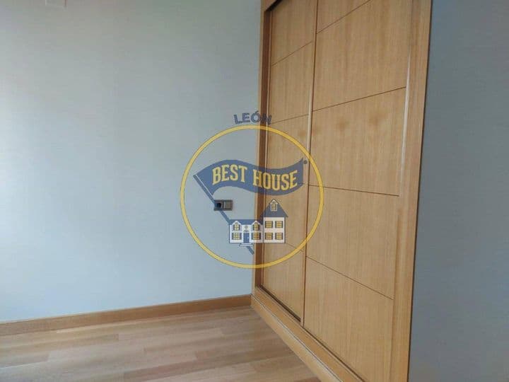 2 bedrooms apartment for sale in Leon, Spain - Image 9