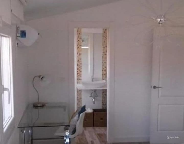 1 bedroom apartment for rent in Beiro, Spain - Image 4