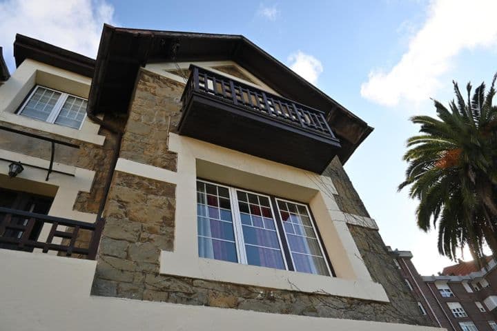 5 bedrooms house for sale in Santander, Spain - Image 2