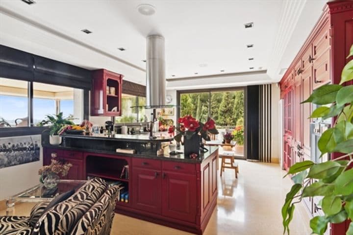 5 bedrooms apartment for sale in Marbella, Spain - Image 2