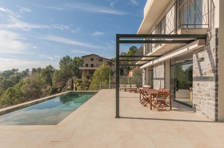 3 bedrooms house for sale in Bages, Spain - Image 2