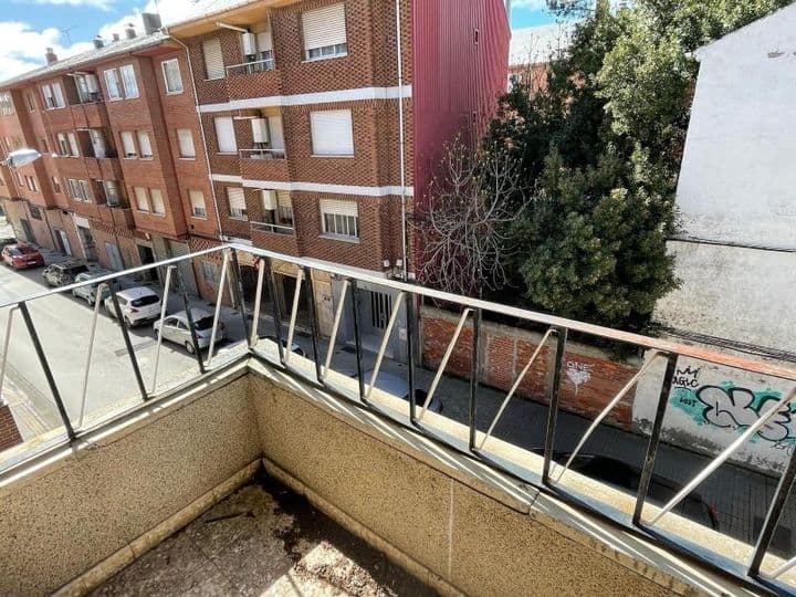 3 bedrooms apartment for sale in Ponferrada, Spain - Image 2