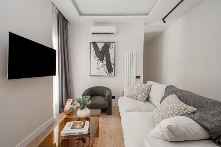 3 bedrooms apartment for sale in Madrid, Spain - Image 2