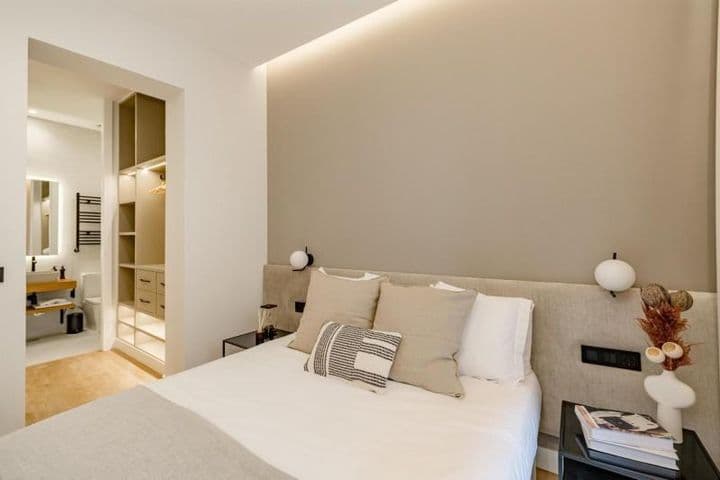 3 bedrooms apartment for sale in Madrid, Spain - Image 8