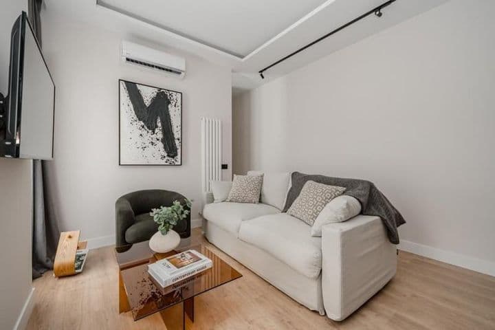 3 bedrooms apartment for sale in Madrid, Spain - Image 3