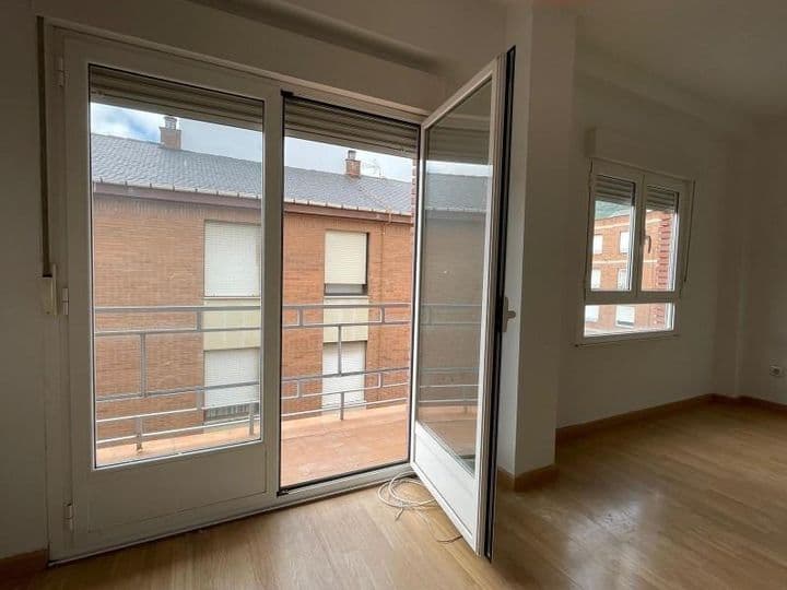 3 bedrooms apartment for sale in Ponferrada, Spain - Image 11