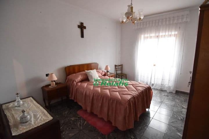 4 bedrooms apartment for sale in Salamanca, Spain - Image 3