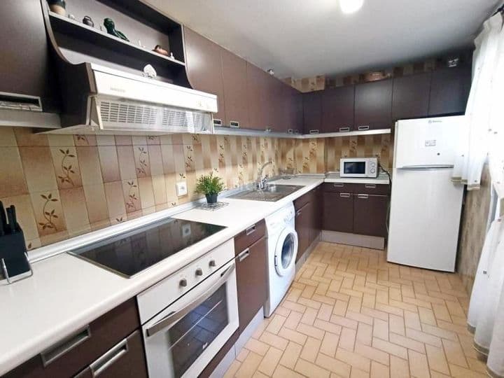 4 bedrooms apartment for sale in Universidad, Spain - Image 11