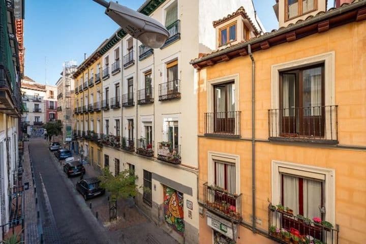 3 bedrooms apartment for sale in Madrid, Spain - Image 2