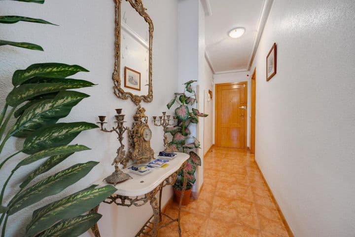 2 bedrooms apartment for sale in Centro, Spain - Image 6