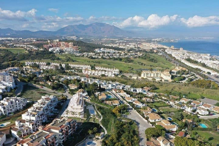 2 bedrooms apartment for sale in La Duquesa, Spain - Image 3