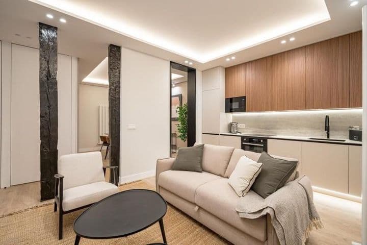 3 bedrooms apartment for sale in Madrid, Spain - Image 8