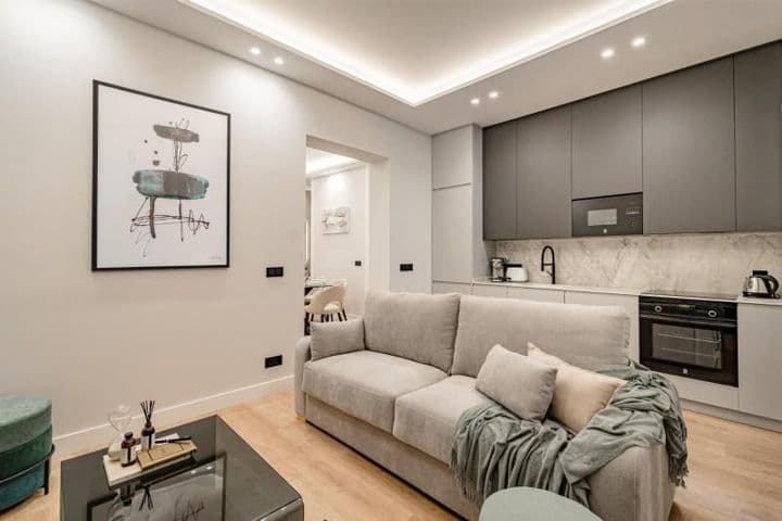 3 bedrooms apartment for sale in Madrid, Spain - Image 3