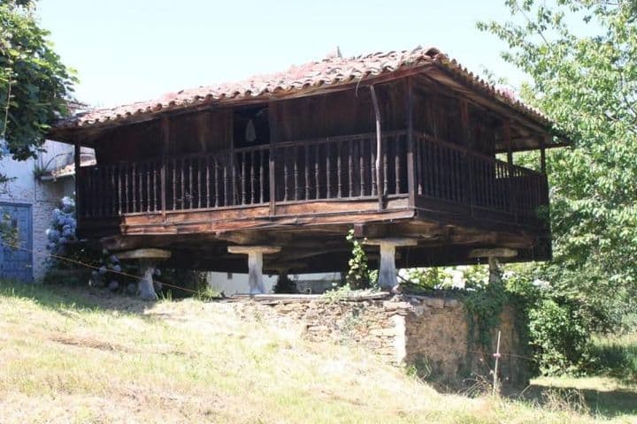 House for sale in Oviedo, Spain - Image 4