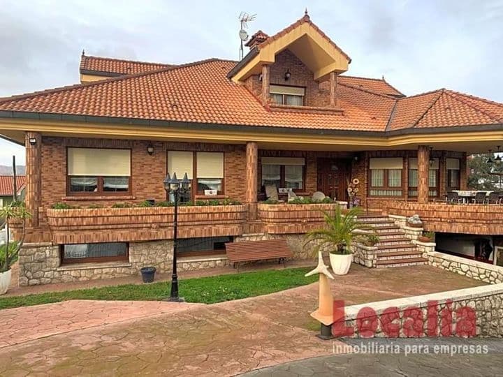 5 bedrooms house for sale in Camargo, Spain - Image 2