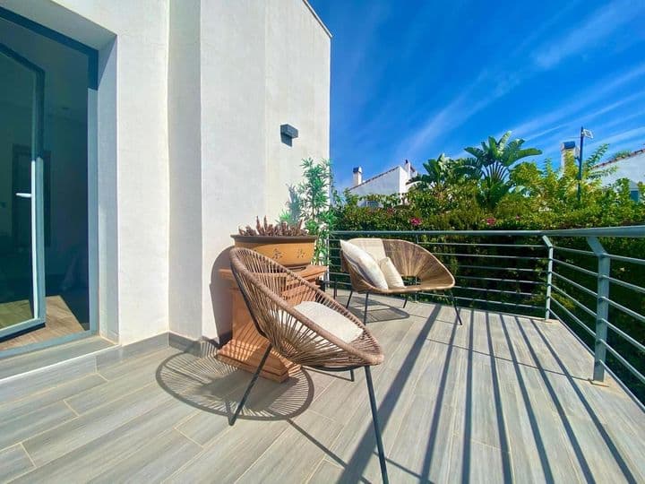 4 bedrooms house for sale in Estepona, Spain - Image 10