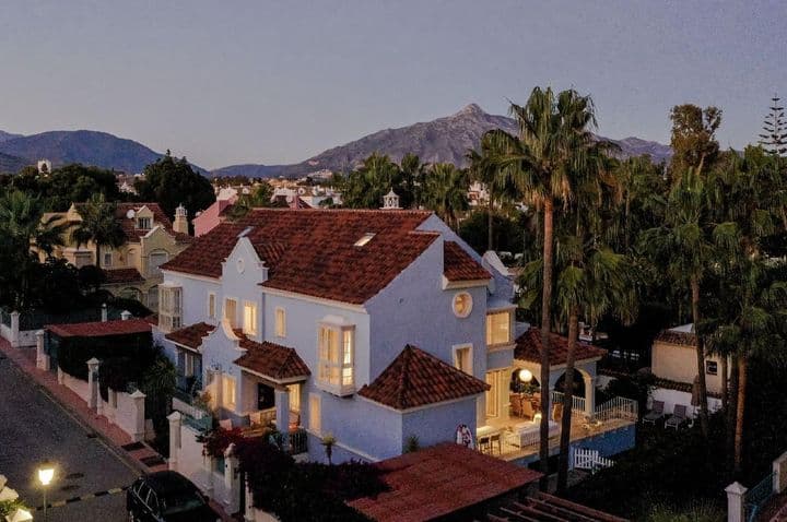 5 bedrooms house for sale in Puerto Banus, Spain - Image 6