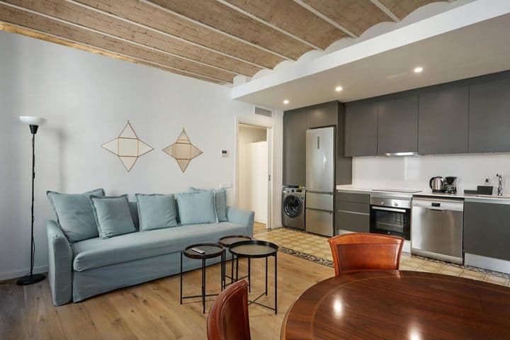 1 bedroom apartment for rent in Sant Antoni, Spain - Image 8