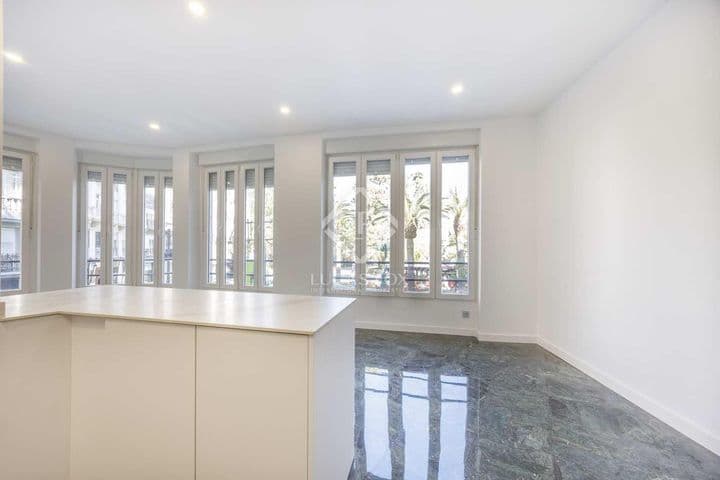 2 bedrooms apartment for rent in Valencia, Spain - Image 4