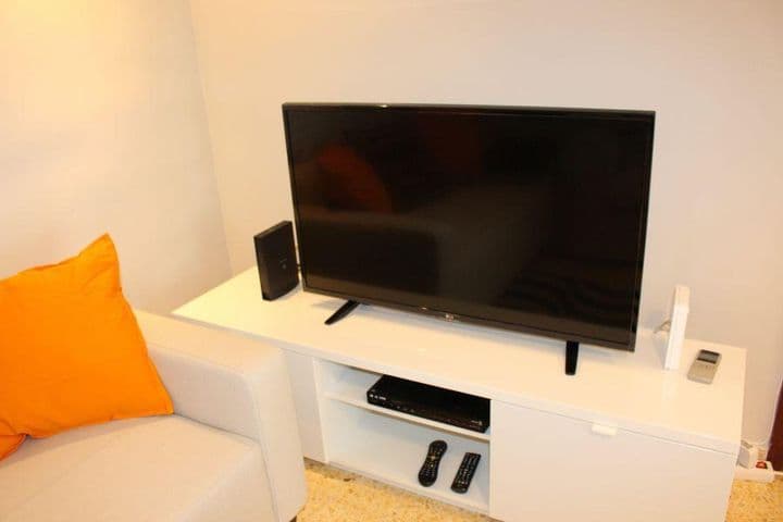 3 bedrooms apartment for rent in Valencia, Spain - Image 5