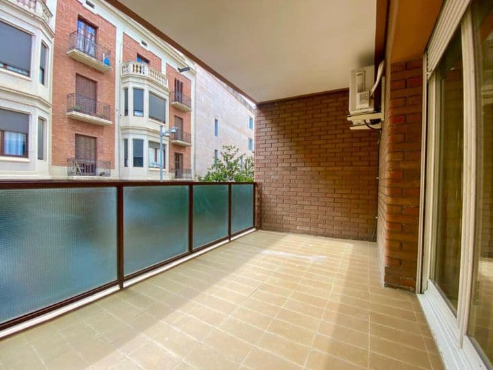 4 bedrooms apartment for rent in Lleida, Spain - Image 2