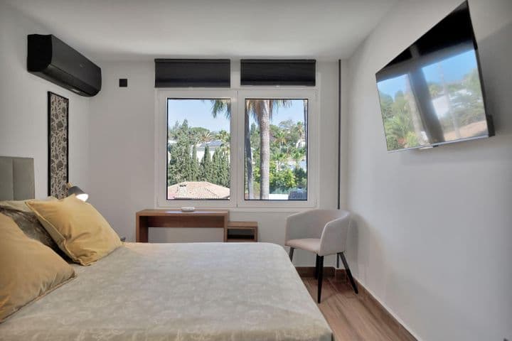 1 bedroom house for sale in Marbella, Spain - Image 12