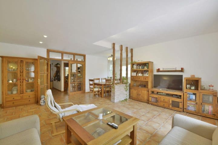 3 bedrooms house for sale in Estepona, Spain - Image 2