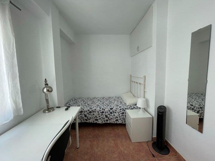 3 bedrooms apartment for rent in Valencia, Spain - Image 7