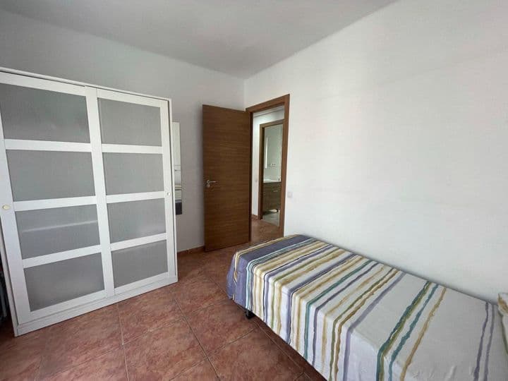 3 bedrooms apartment for rent in Valencia, Spain - Image 12