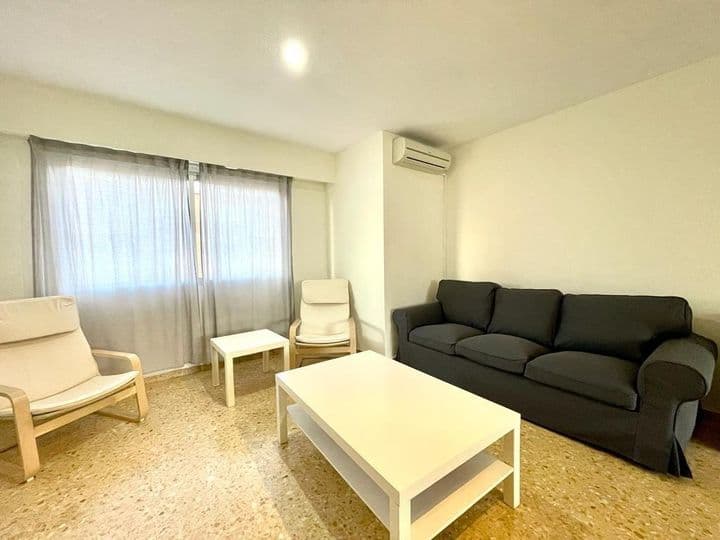 4 bedrooms apartment for rent in Valencia, Spain - Image 4