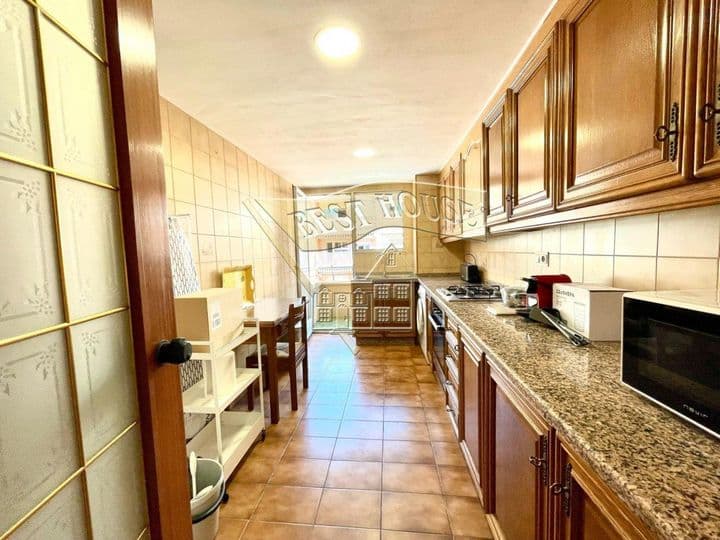 4 bedrooms apartment for rent in Valencia, Spain - Image 8