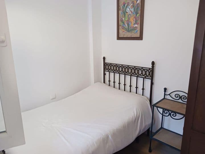 3 bedrooms apartment for rent in Centro historico, Spain - Image 9