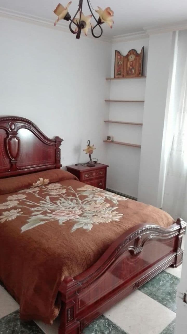 3 bedrooms apartment for rent in Granada, Spain - Image 5