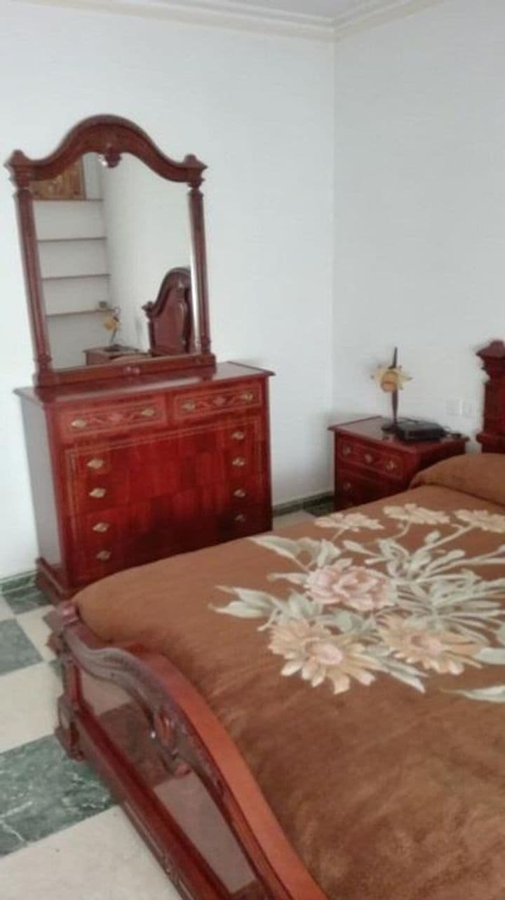 3 bedrooms apartment for rent in Granada, Spain - Image 6