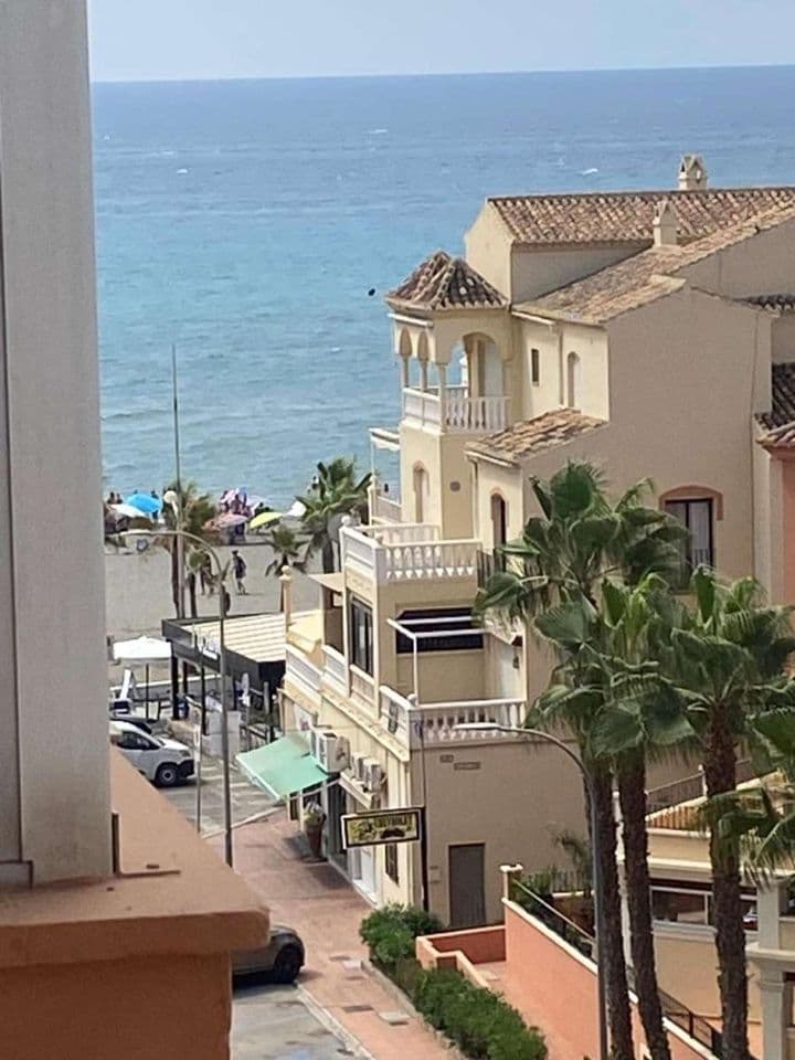 Apartment for rent in Laguna Beach, Spain - Image 2